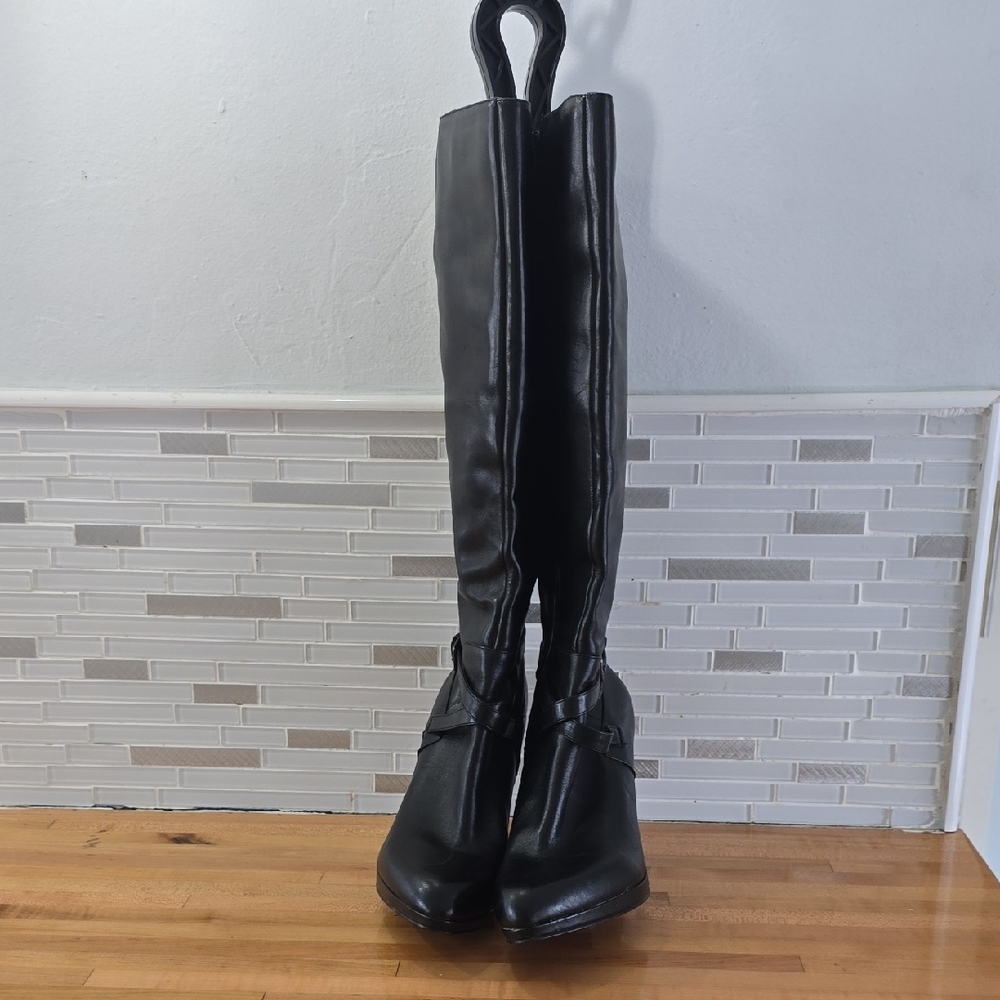 Nine West Black Heeled Boots - Picture 2 of 8